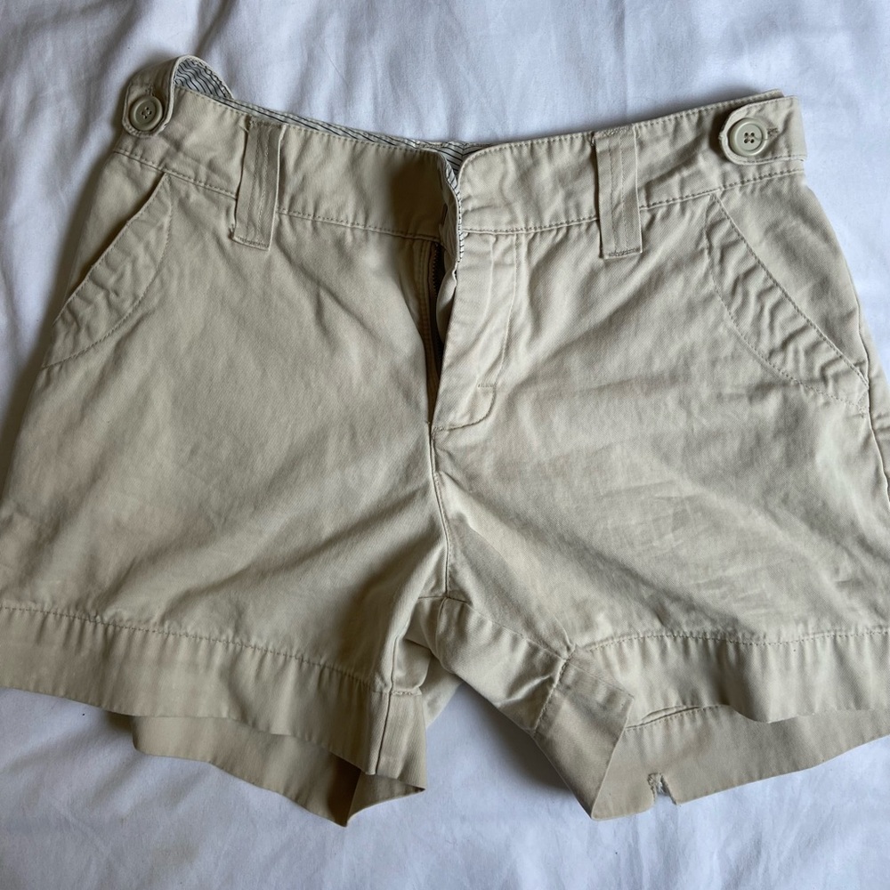 Lee Just Below The Waist Khaki shorts